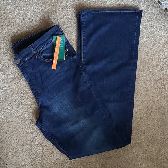 H&M High-Waist Mini Flare Blue Jean - Picture 6 of 8